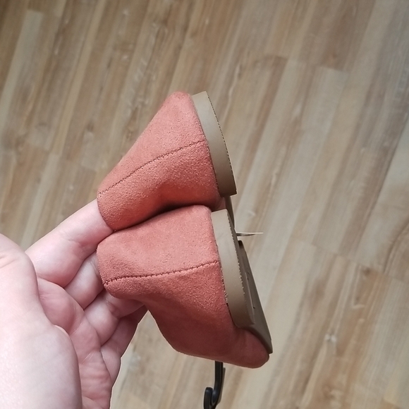 2/$18 WOMEN'S Flats NWT - Picture 4 of 6
